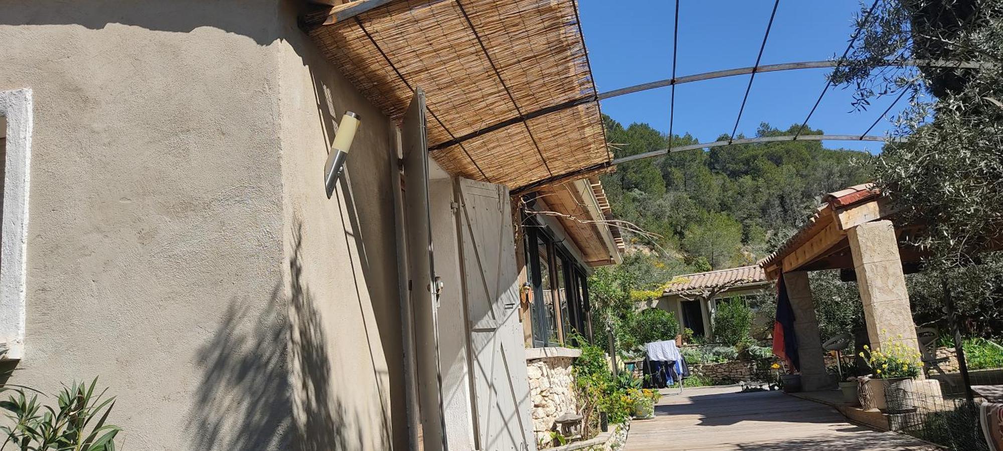 Le Frangipanier Hotell Le Barroux Exteriör bild