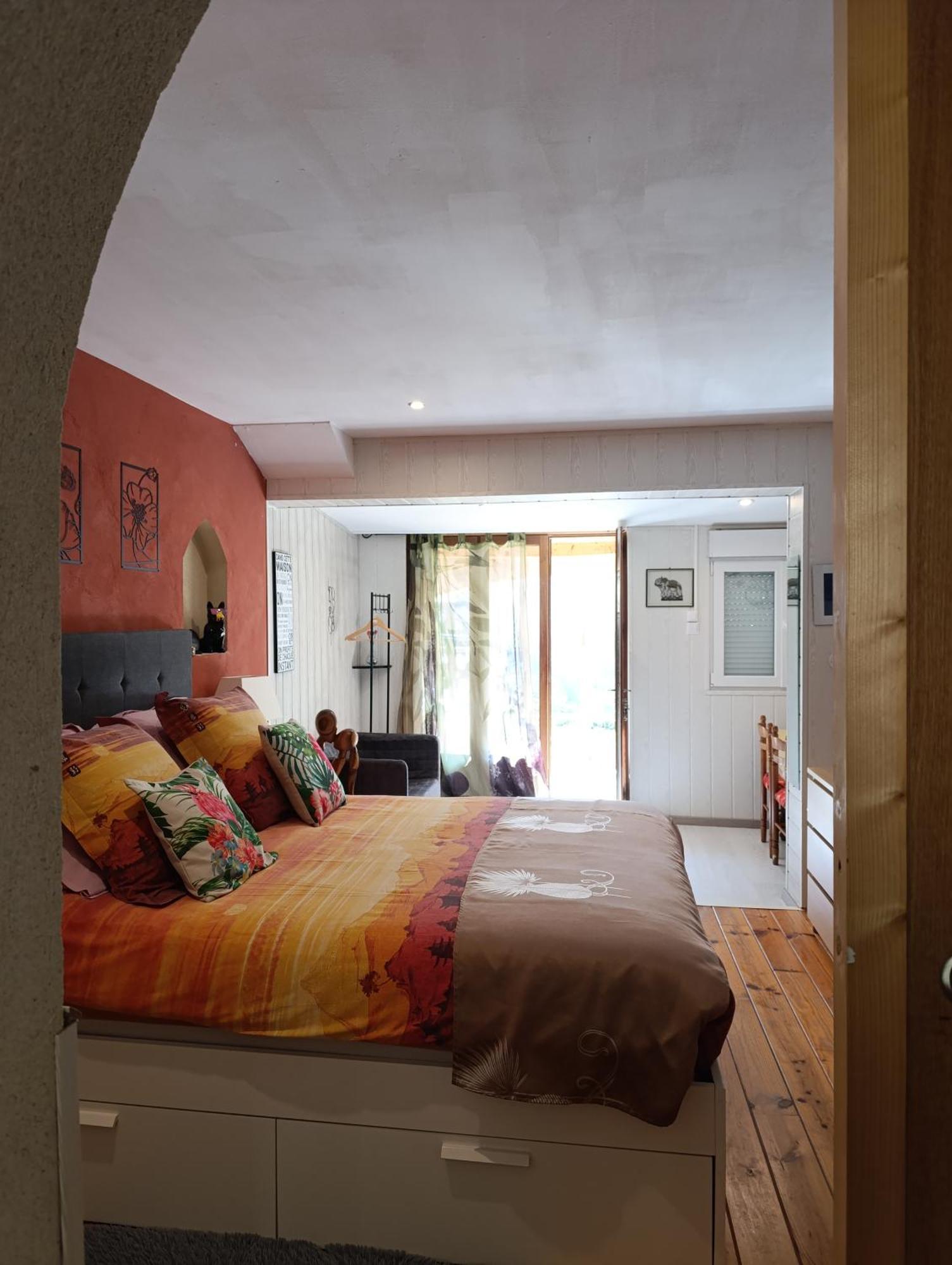 Le Frangipanier Hotell Le Barroux Rum bild